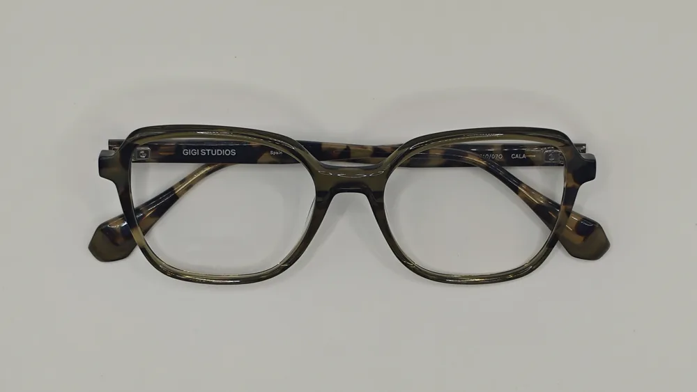 Monture optique en acétate écaille, créateur Gigi Studios, vue de face